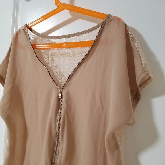 Top - Picture 2 of 6